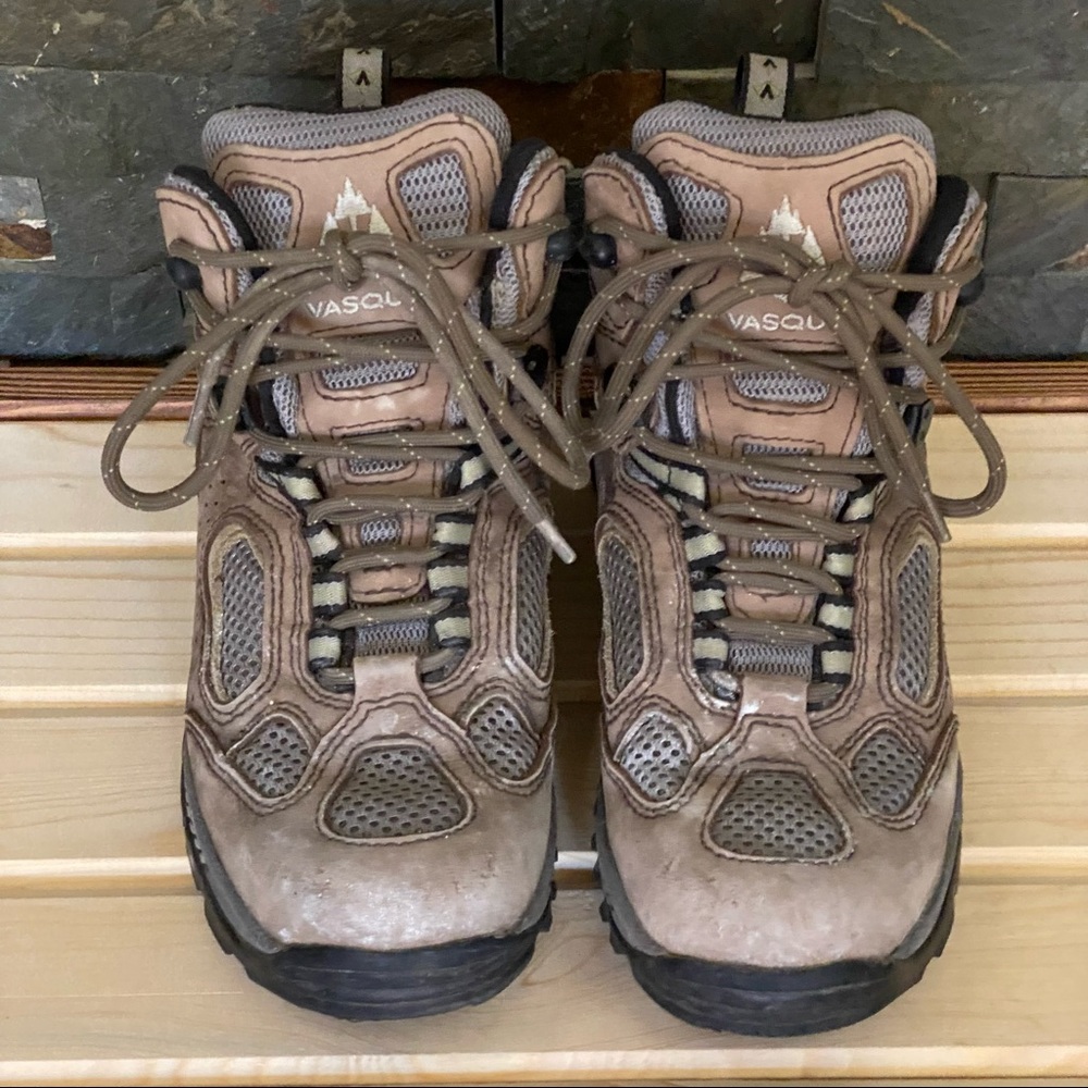 VASQUE • “Breeze GTX” Goretex Leather Hiking Boots - Size 6.5 - Picture 14 of 16